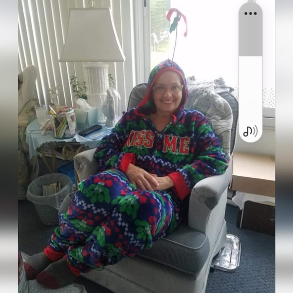 MISTLETOE ONESIE PAJAMAS - Picture 4 of 16